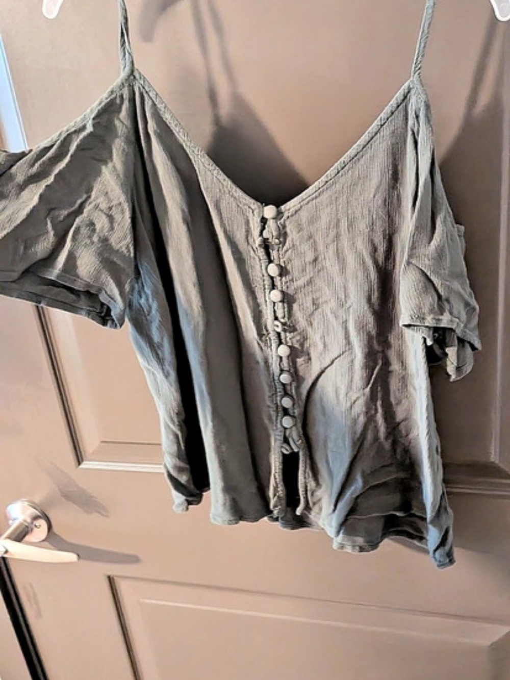 Patrons of Peace Button Front Blouse in Size Large